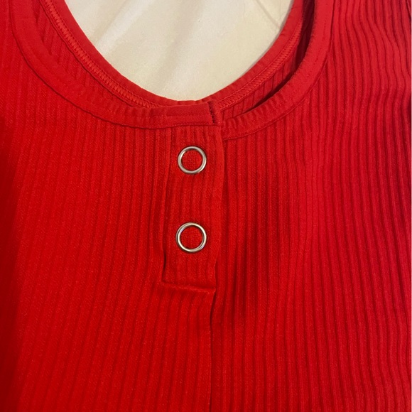 Red Ribbed Bombshell set.  Top M leggings xs.  New without tags! - Picture 4 of 8